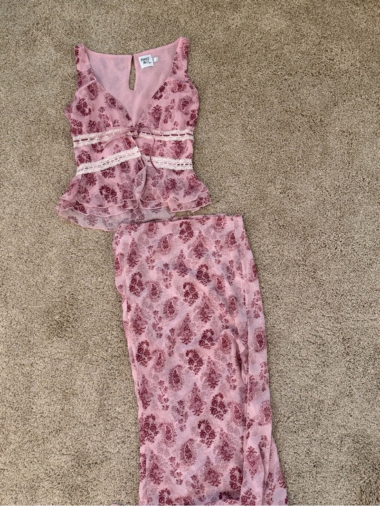 Princess Polly Dresses & Skirts - Princess Polly Pink Lace Trim Set